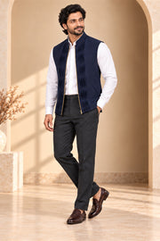 Cashmere 3D Pleated Zip Nehru Jacket - three-quarter model
