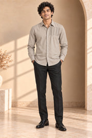 Concealed-Placket Pleated Giza Cotton Shirt - front model
