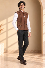 Pleated Two-Pocket Nehru Jacket - three-quarter model